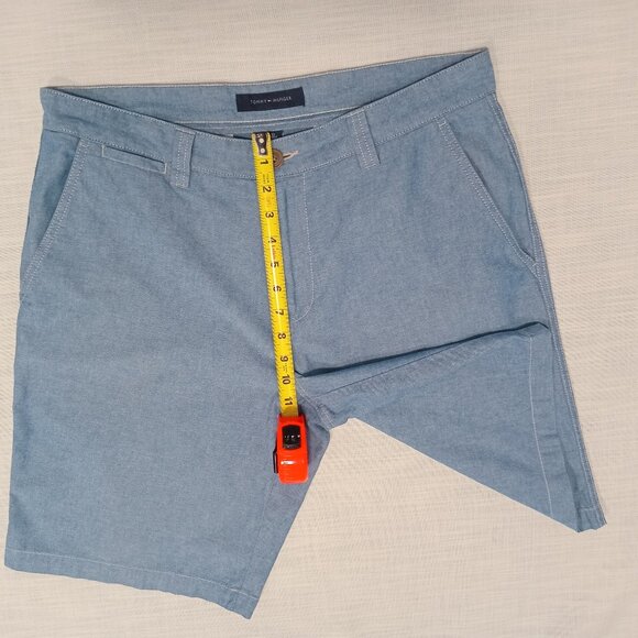Tommy Hilfiger Men's Denim Bermuda Shorts Size 33 Blue Flat Front Casual Cotton - Picture 4 of 7